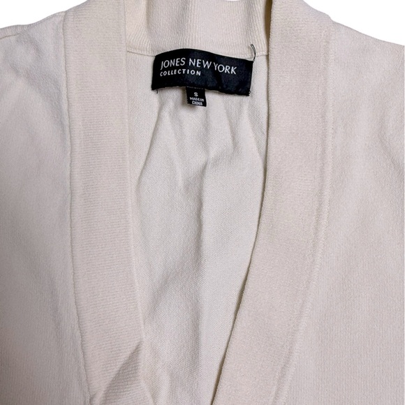Jones New York Cropped Cardigan – Size Small, Cream V-Neck - Picture 3 of 5
